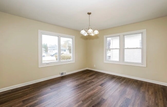 Building Photo - 7709 Mayfield Ave