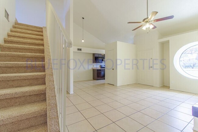 Building Photo - 2-Story w/ Bedroom Loft with a Fenced Yard!