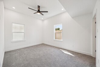 Building Photo - 9806 A/B Pelsey St