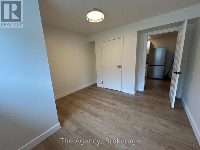 Building Photo - 144 Woodchester Ave