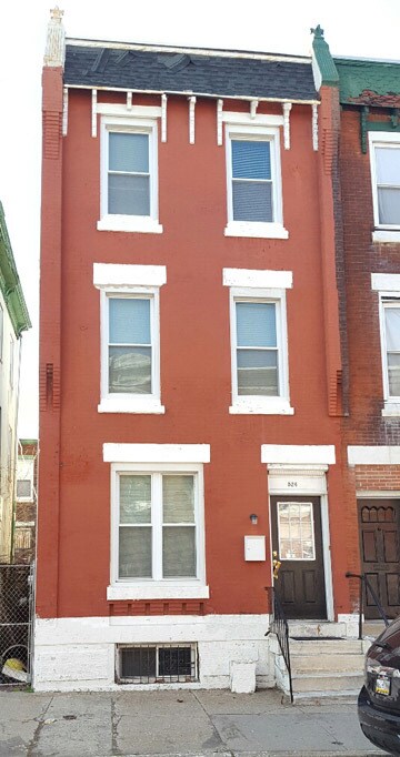 Vista de frente - 524 N 33rd St