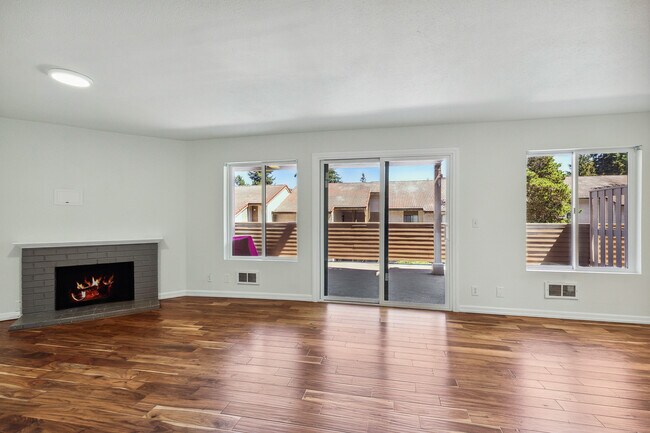 Foto del edificio - 10410 NE 32nd Pl