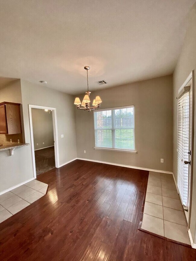 Building Photo - 7112 Eagles Landing