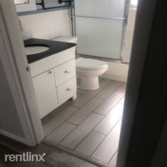 Building Photo - 122 Walnut St