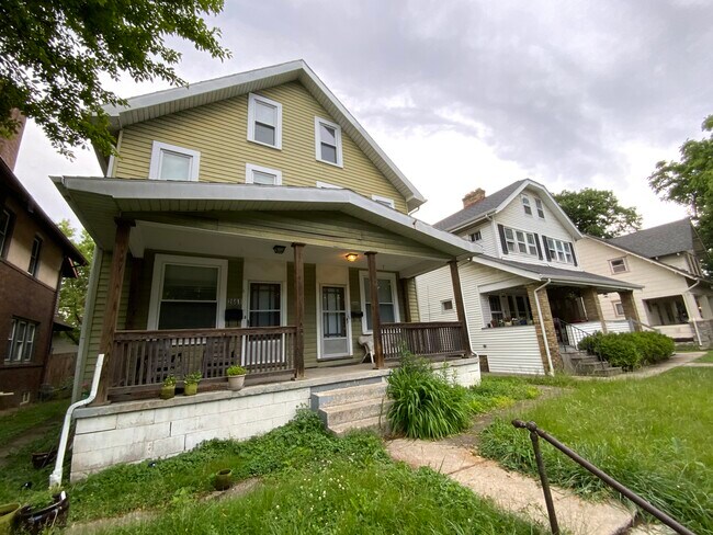Building Photo - 2663 Indianola Ave