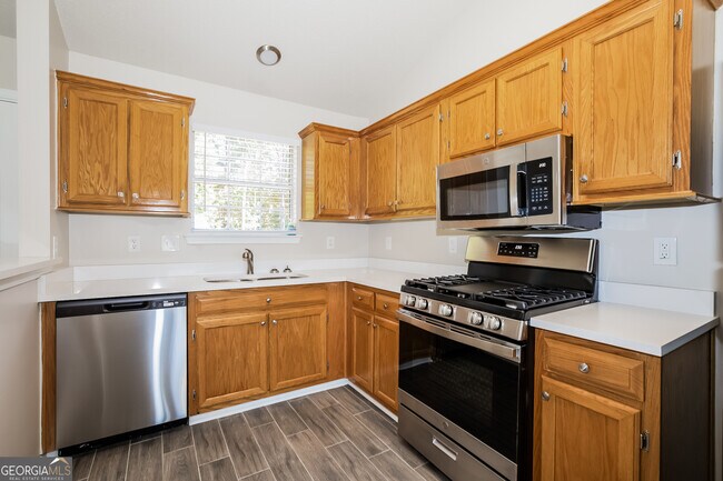 Foto del edificio - 3639 Mosswood Ln