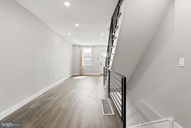 Foto del edificio - 2504 N Water St