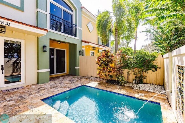 Foto del edificio - 2810 NE 32nd St