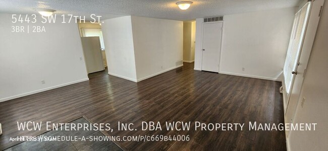 Building Photo - 5443 SW 17th St