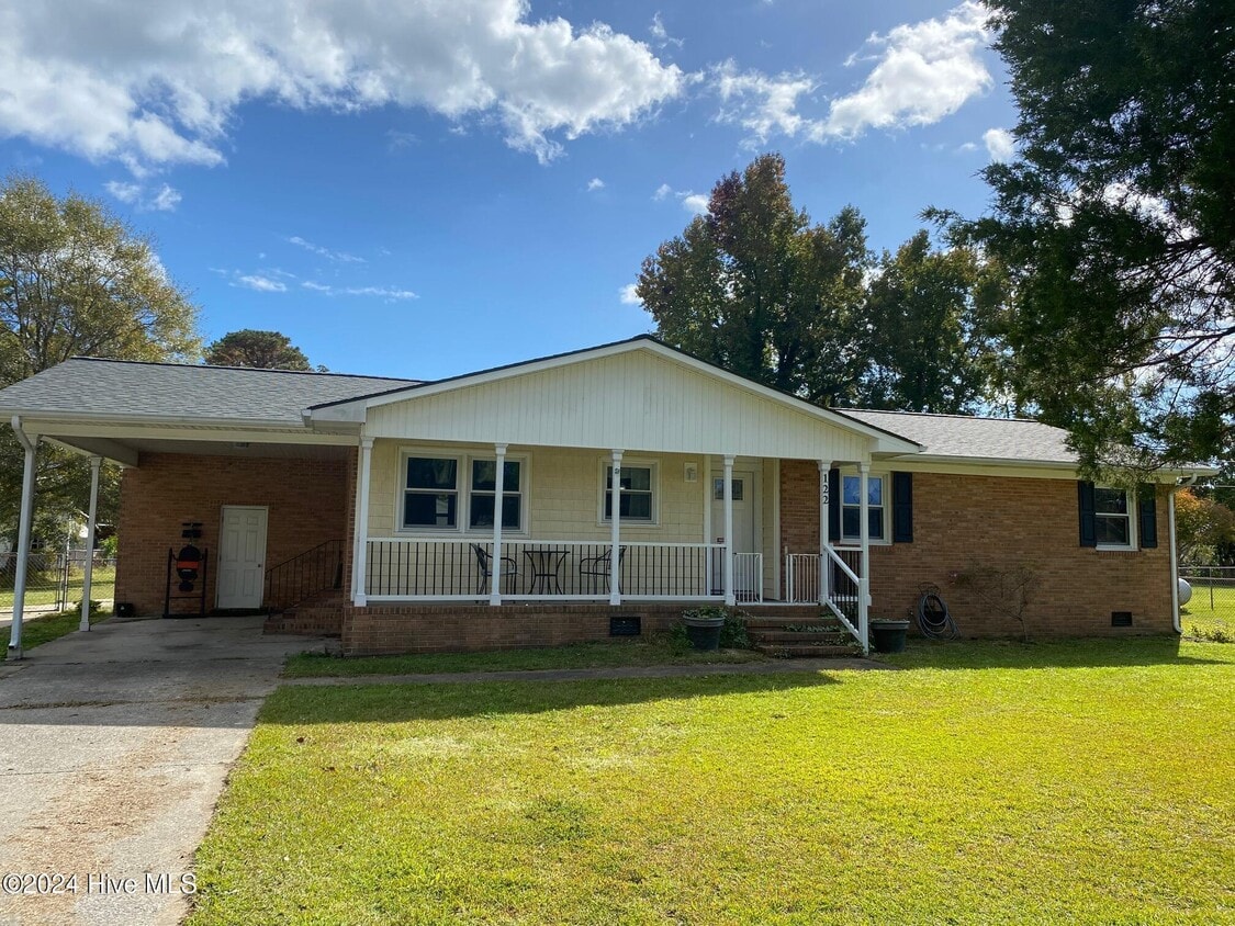 Foto principal - 122 Melody Ln
