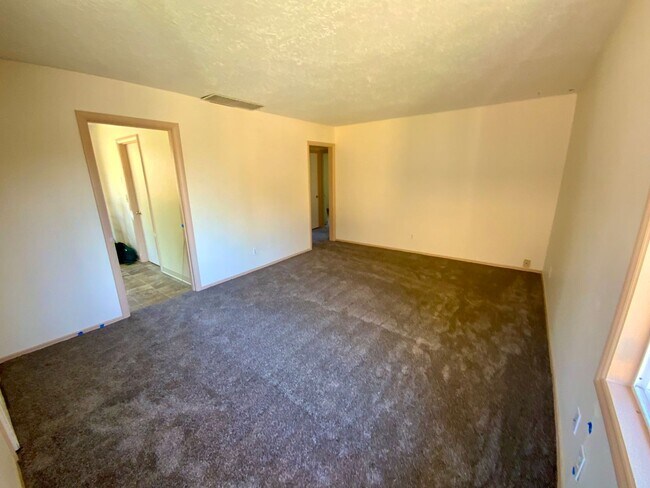 Foto del edificio - 9223 SE Mitchell St