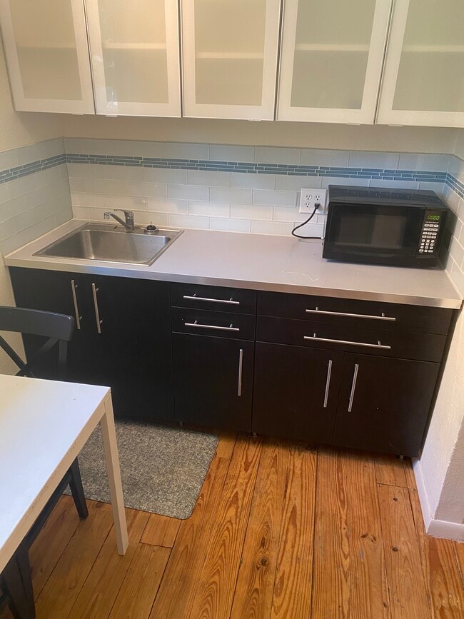 Fregadero de cocina - 1922 Willow Wisp Ln
