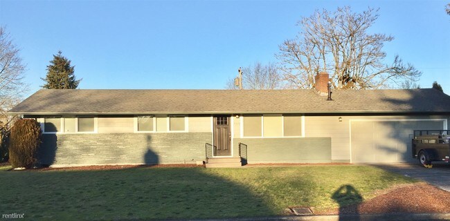 Building Photo - 3 br, 1.5 bath House - 7572 Carolina Lane