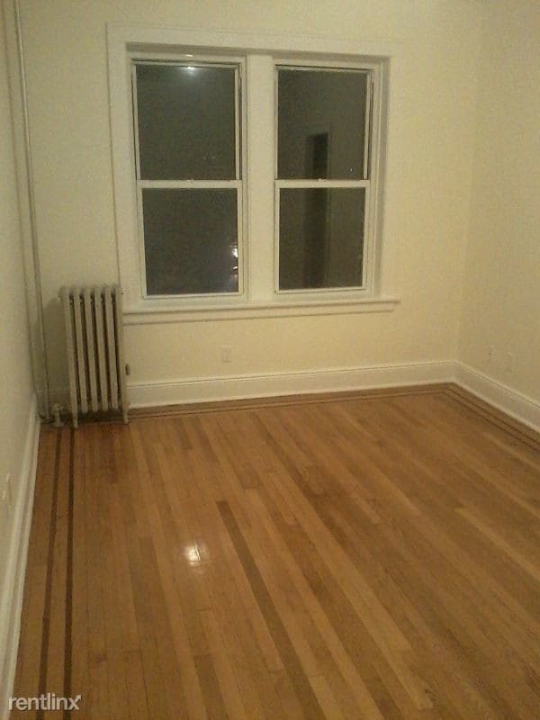 Building Photo - 1044 Wyckoff Ave