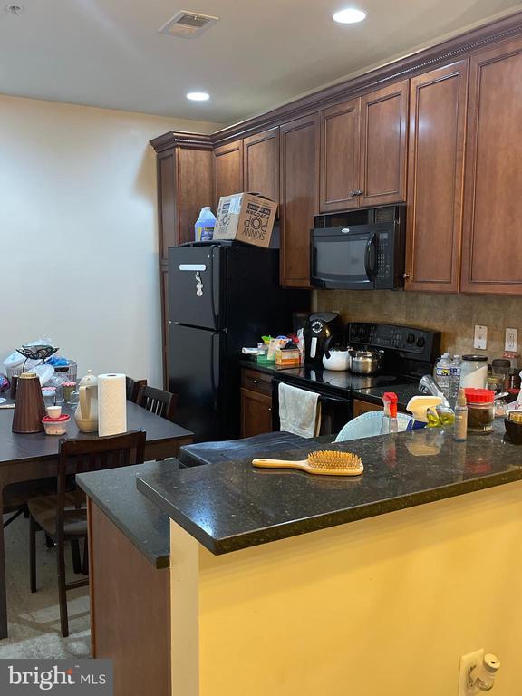 Foto del edificio - 4492 Beacon Grove Cir