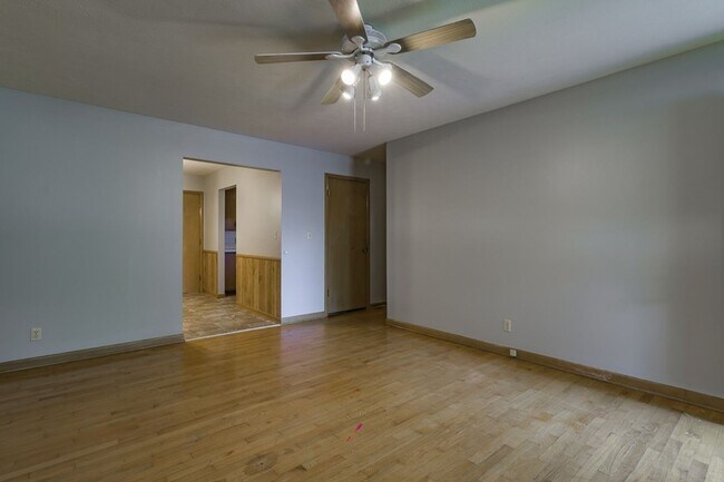 Foto del edificio - 843 S Link Ave