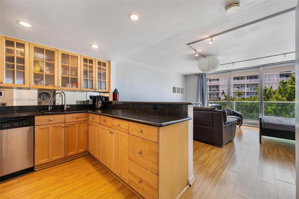 Foto principal - 1000 West Ave