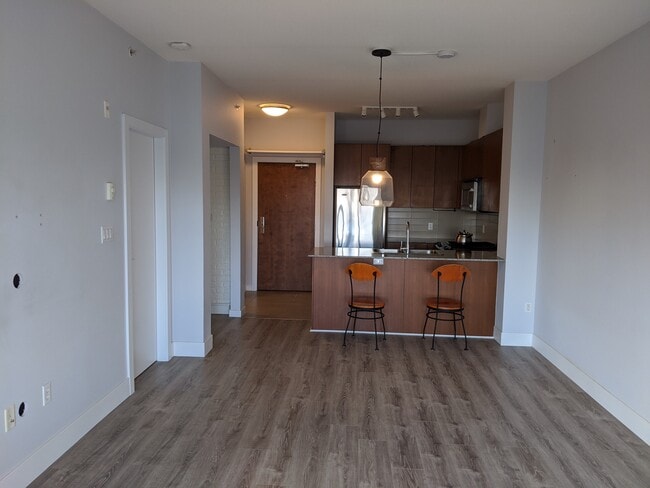 Building Photo - 5775 Irmin St