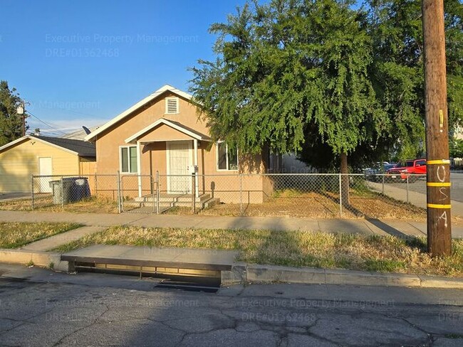 Foto del edificio - Remodeled 3 bedroom/ 1 bathroom
