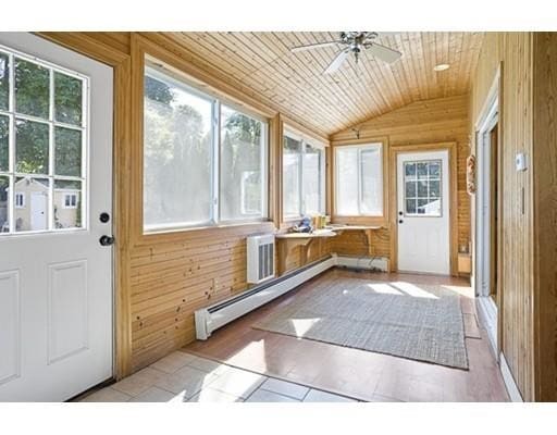 Building Photo - 32-32 Buckman St