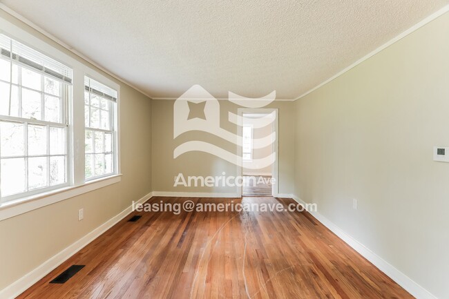 Building Photo - 625 McGowan Dr