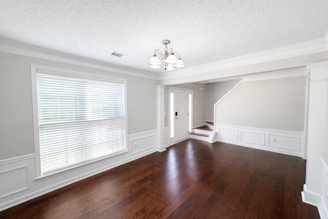 Photo - Spacious Home with Open Layout in Prime Johns Creek Location