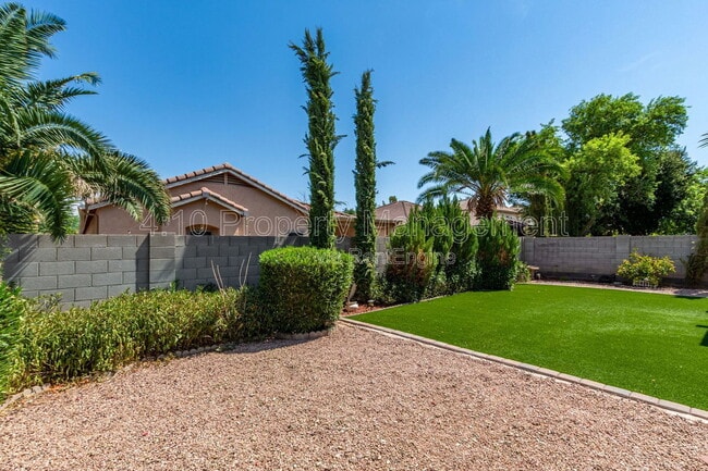 Foto del edificio - 3748 E Betsy Ln