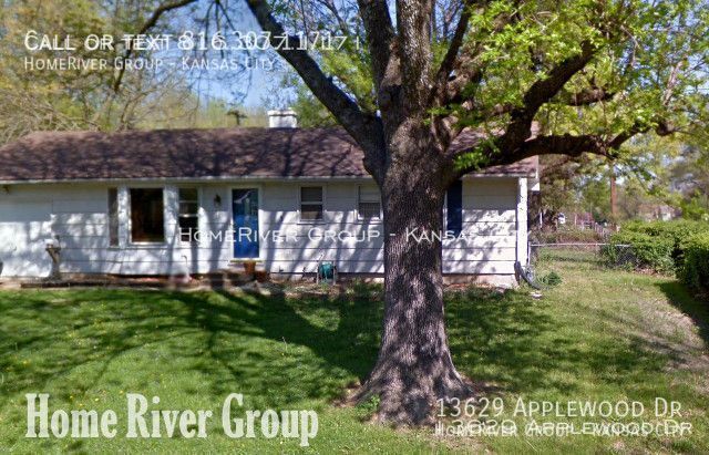 Building Photo - LIVE IN GRANDVIEW!