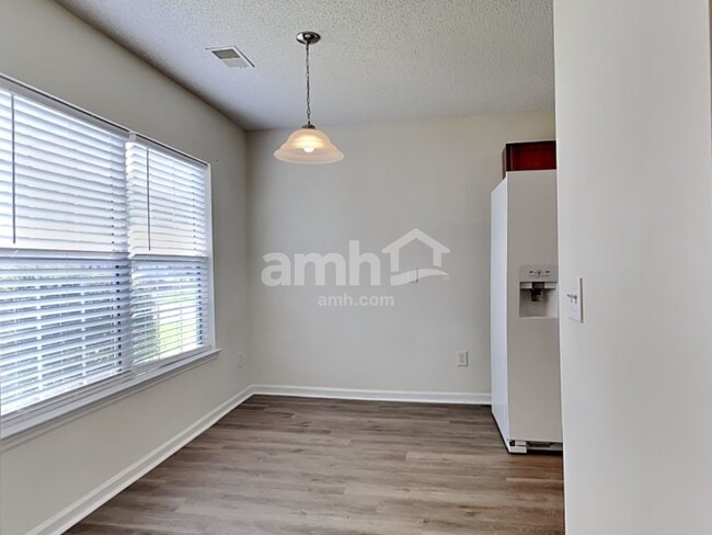 Foto del edificio - 530 Beverly Dr