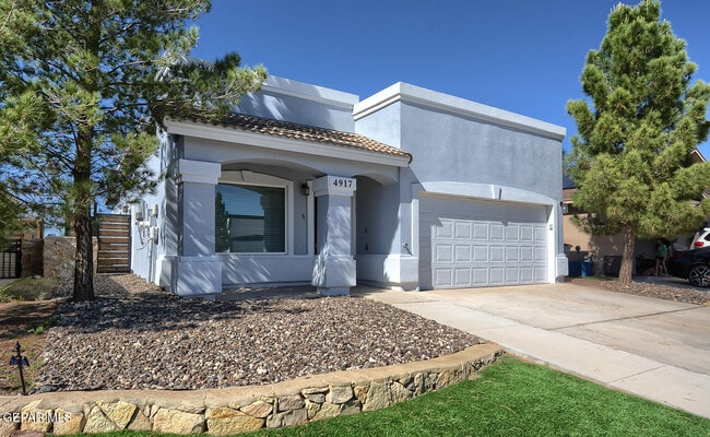 Foto del edificio - 4917 Marcella Santillana