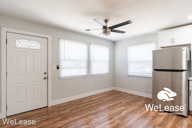 Building Photo - 2 br, 1 bath House - 4038 Boston Ave