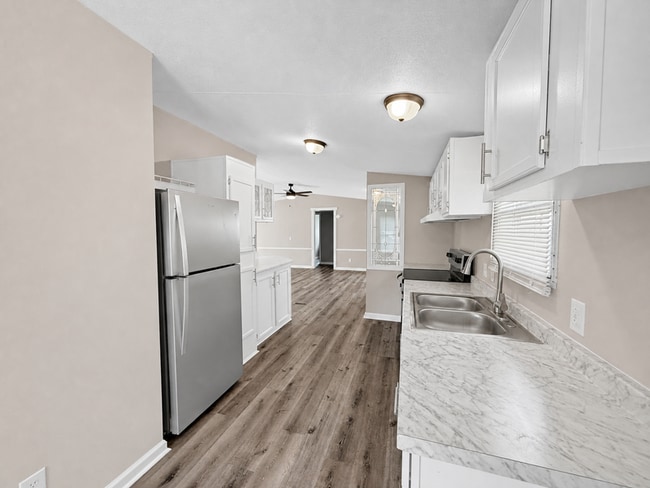 Foto del edificio - 9009 Dorchester Ln