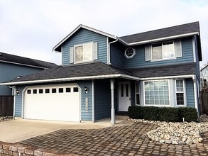 Building Photo - 16144 Prairie Creek Loop SE