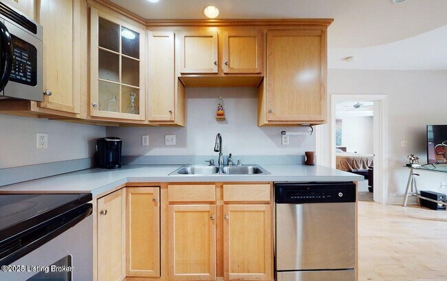 Foto del edificio - 2411 Brownsboro Rd