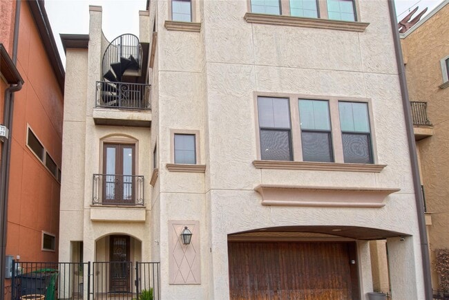 Building Photo - 1141 W 23rd St