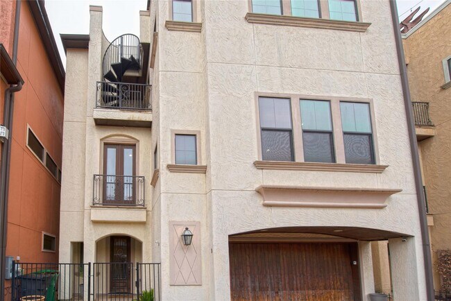 Foto del edificio - 1141 W 23rd St