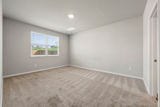 Building Photo - 343 Carolina Buckthorn Dr
