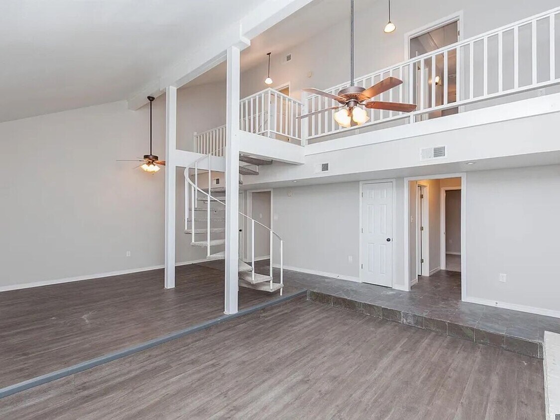 Foto principal - 5012 Alvin Dark Ave
