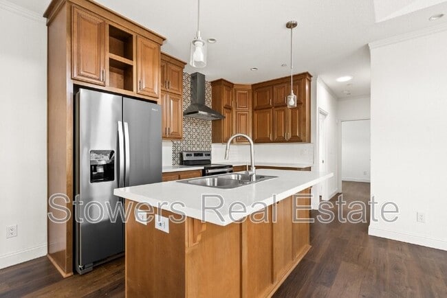 Building Photo - 144 Larkwood Cir