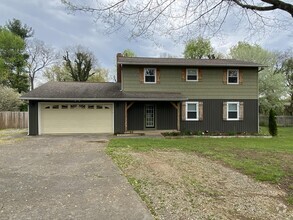 Building Photo - 2731 Birdwell Dr