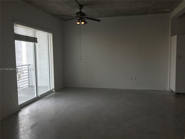 Foto del edificio - 234 NE 3rd St