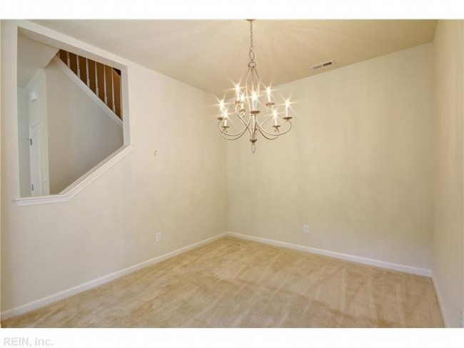 Building Photo - 3770 Pear Orchard Way