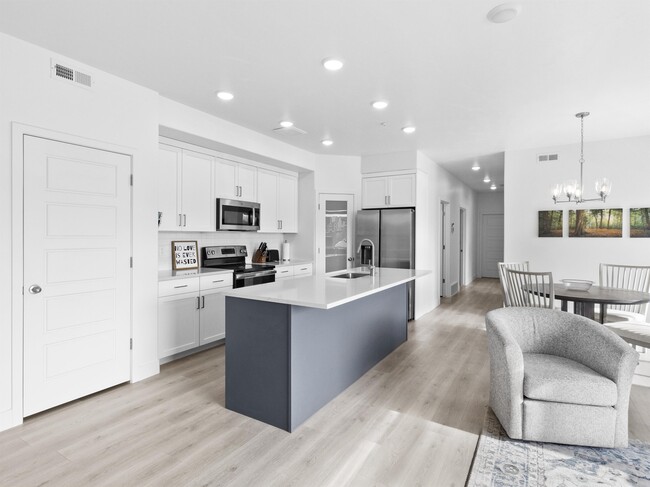 Building Photo - 529 S 1020 W
