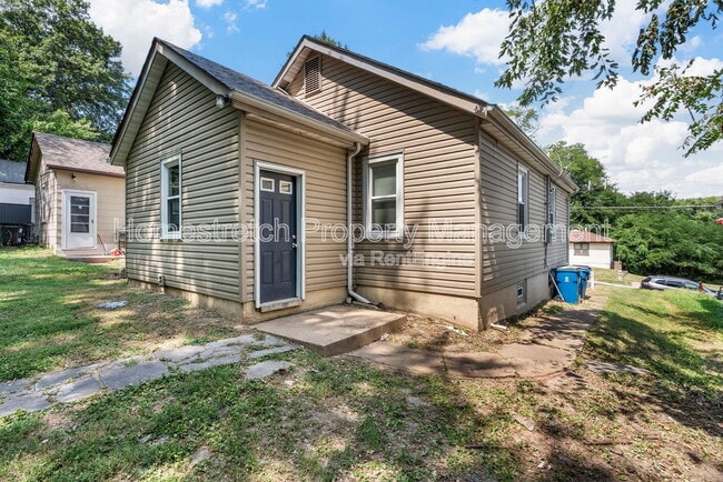 Building Photo - 7122 Dawson Pl