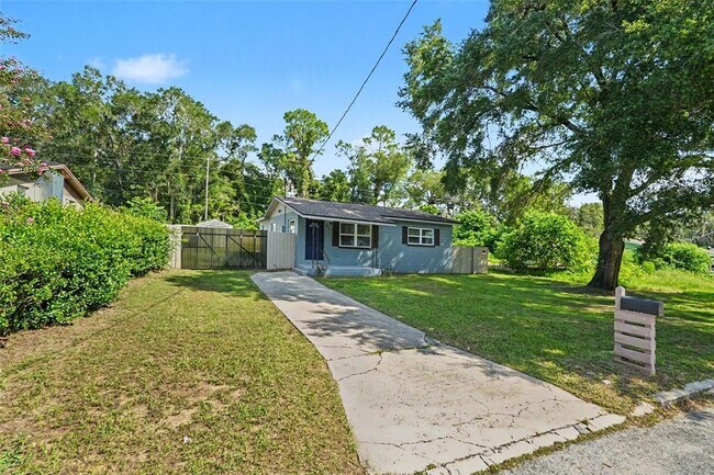 Foto del edificio - 20703 Mickens Dr
