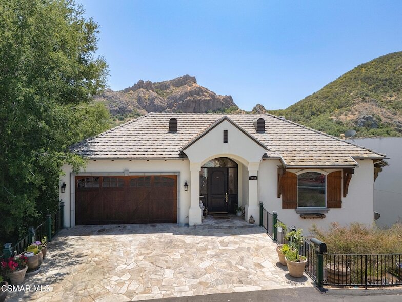 Foto principal - 2094 Trentham Rd