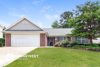 Building Photo - 604 Nova Ave