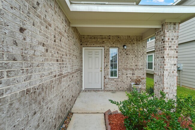 Foto del edificio - 23659 Goodfellow Dr