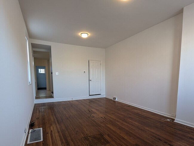 Building Photo - Charming Corner Home in the Heart of Fishtown
