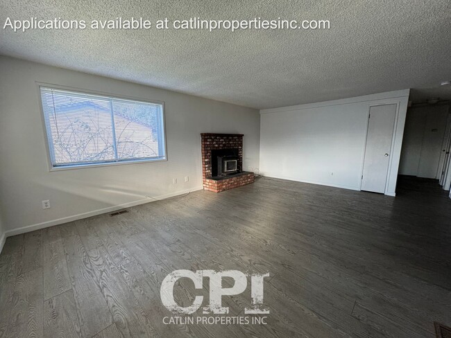 Building Photo - 410 Brierwood Ct SE